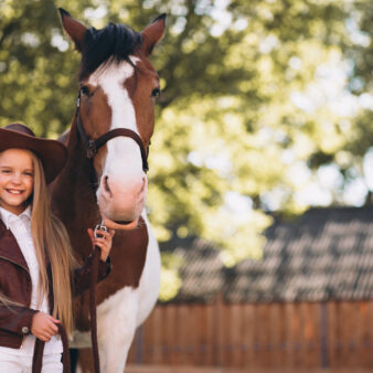cute-little-blonde-girl-with-horse-ranch cute-little-blonde-girl-with-horse-ranch